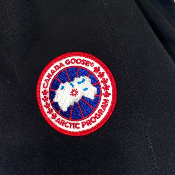 Canada Goose Victoria Parka - Picture 2 of 7